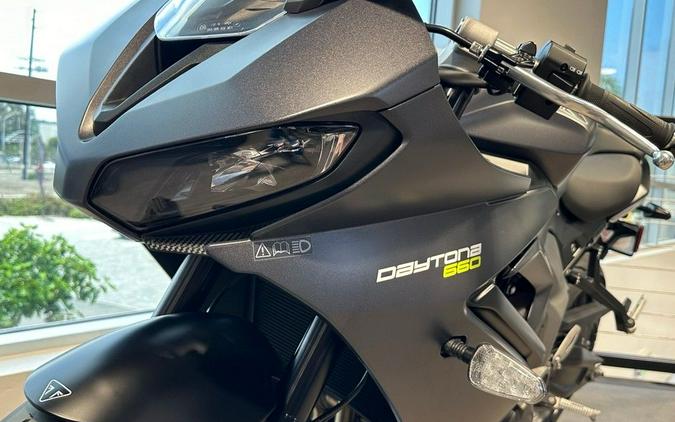 2025 Triumph Daytona 660 Satin Granite/Satin Black