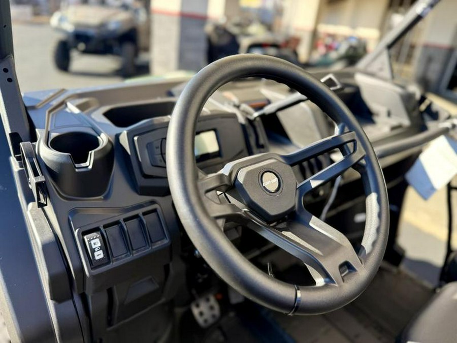 2026 Can-Am® Defender DPS HD10