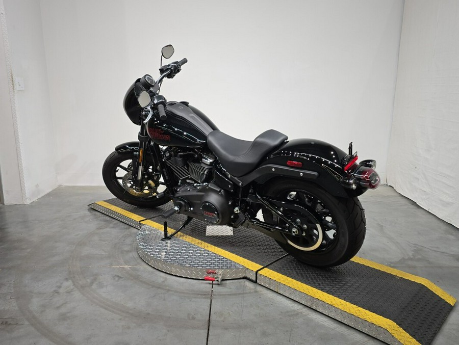 FXLRS 2025 Low Rider™ S