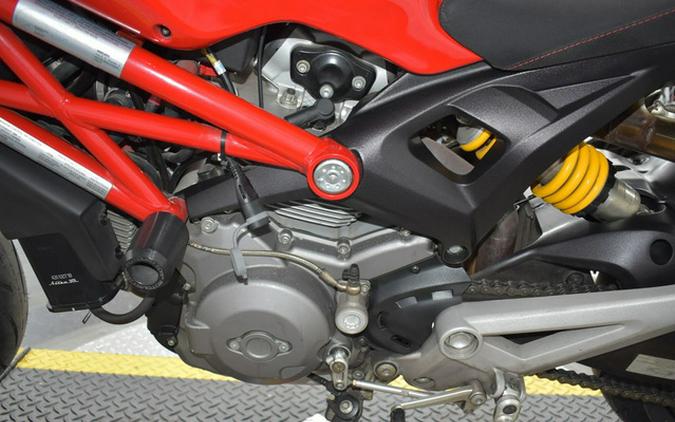 2013 Ducati Monster 696