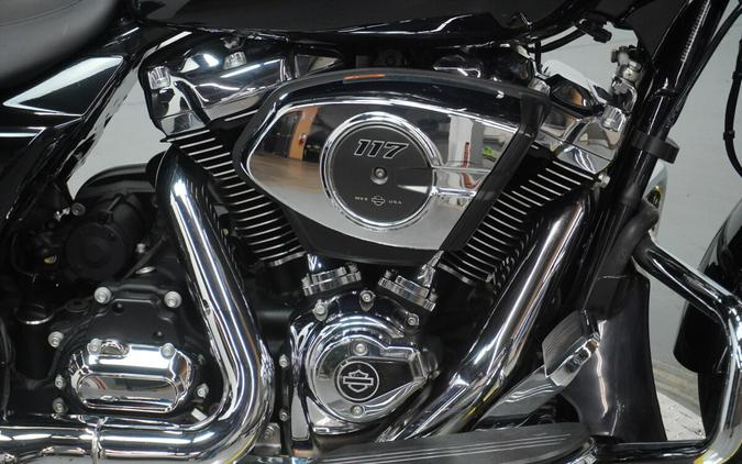 2024 Harley-Davidson® Street Glide® Vivid Black