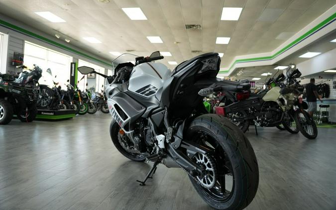 2026 Kawasaki Ninja® 650 ABS
