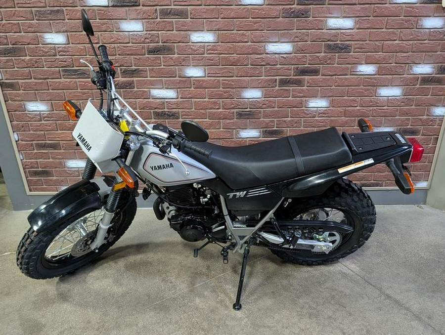 2027 Yamaha TW200
