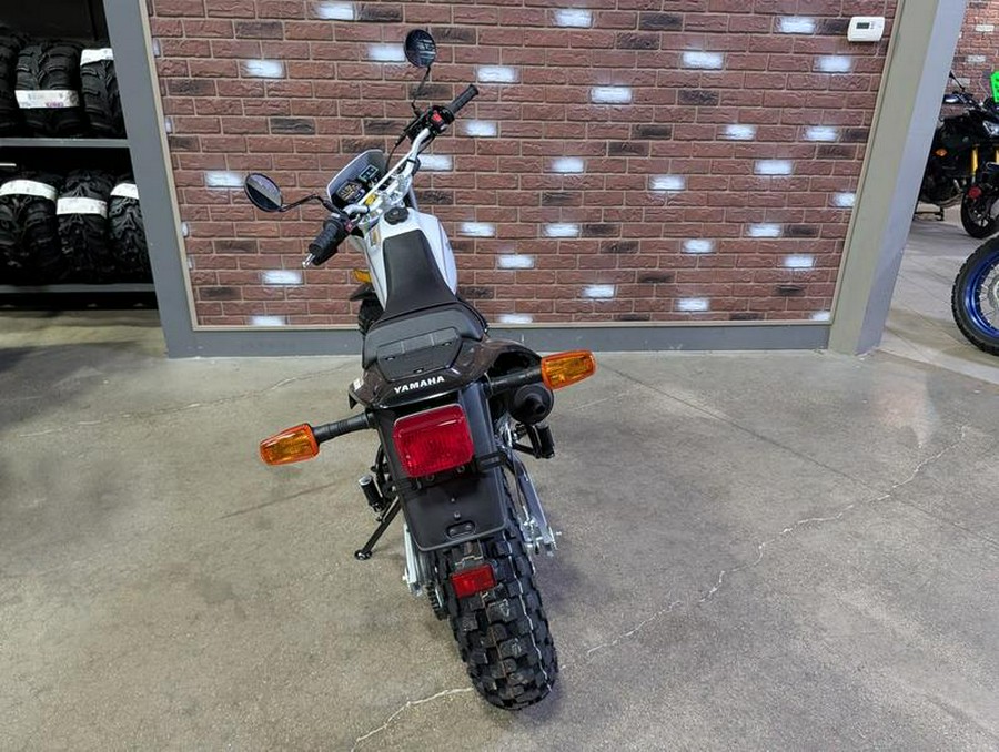 2027 Yamaha TW200