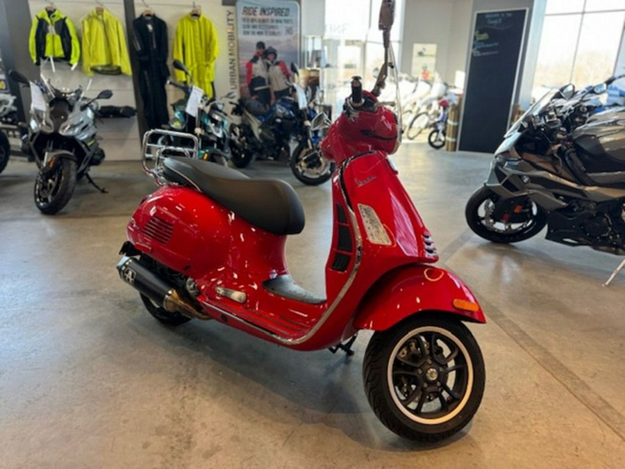 2023 Vespa GTS 300