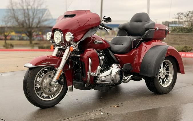 2021 Harley-Davidson® Tri Glide® Ultra FLHTCUTG Billiard Red