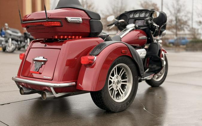 2021 Harley-Davidson® Tri Glide® Ultra FLHTCUTG Billiard Red
