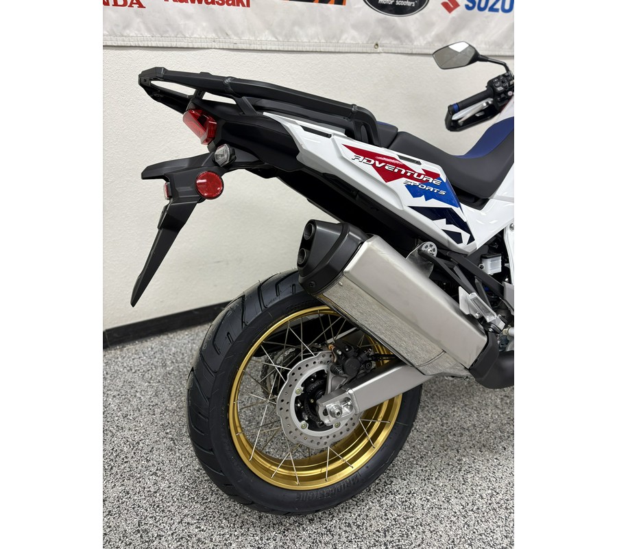 2026 HONDA Africa Twin Adventure Sports ES Pearl White - H0121