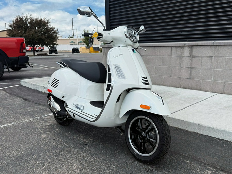 2027 Vespa GTS 310 SUPER