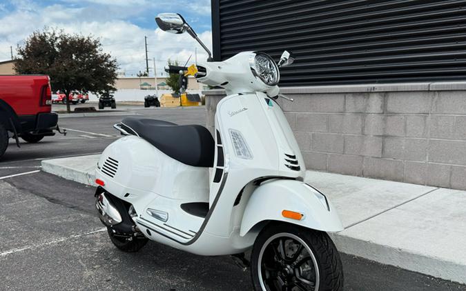 2027 Vespa GTS 310 SUPER