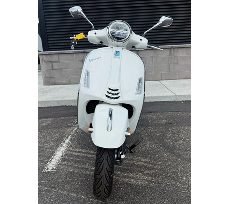 2027 Vespa GTS 310 SUPER