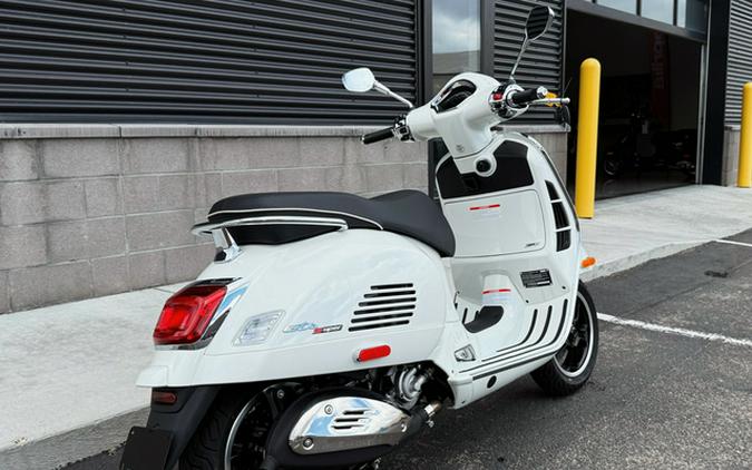 2027 Vespa GTS 310 SUPER