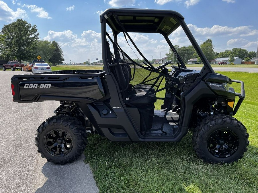 2024 Can-Am® Defender XT HD10