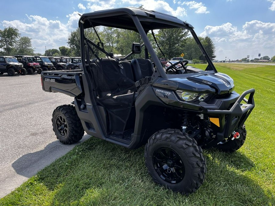 2024 Can-Am® Defender XT HD10