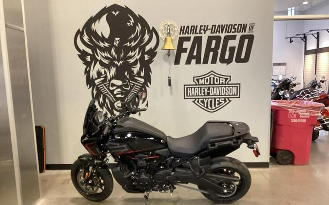 2026 Harley-Davidson® Pan America® 1250 ST