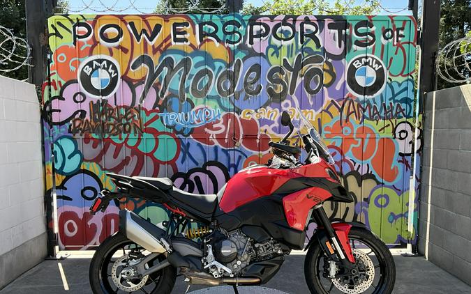 2025 Ducati Multistrada V2