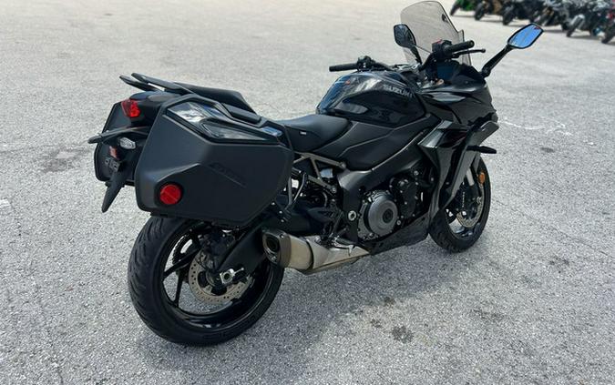 2022 Suzuki GSX-S1000GT Plus