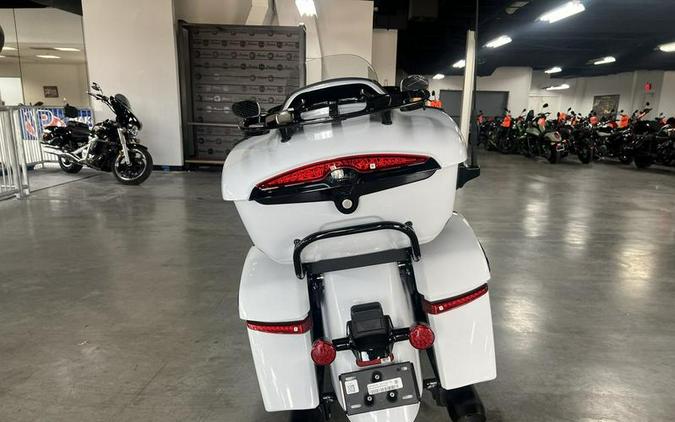 2025 Indian Motorcycle® Pursuit® Dark Horse® w/PowerBand Audio Ghost White Metallic Crystal / Black