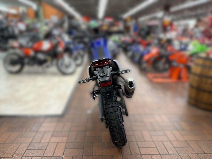 2025 Yamaha TENERE 700