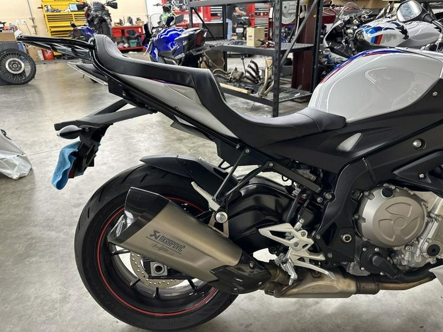 2020 BMW S 1000 R Light White / Racing Blue / Racing Red