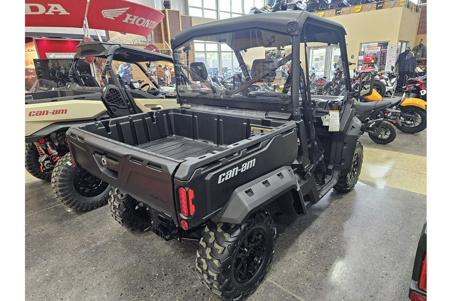 2023 Can-Am Defender HD9 DPS