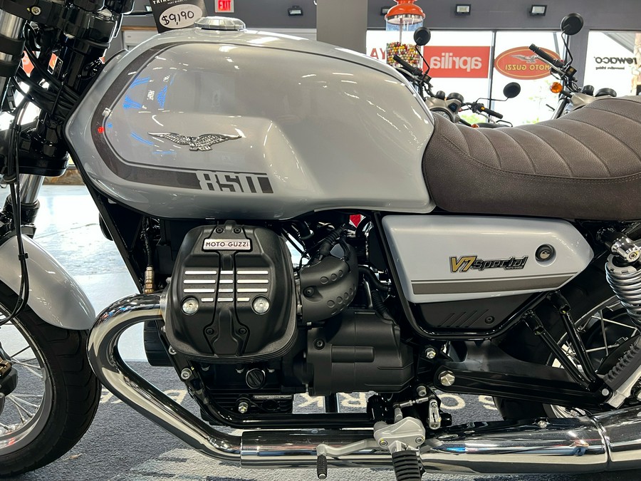 2022 Moto Guzzi V7 Special