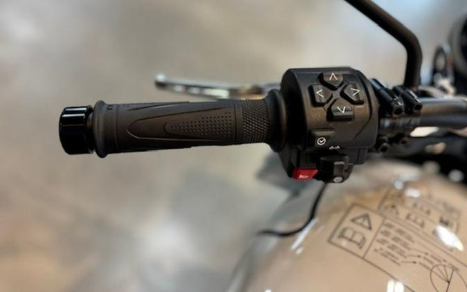 2025 TRIUMPH Scrambler 1200 X Sapphire Black