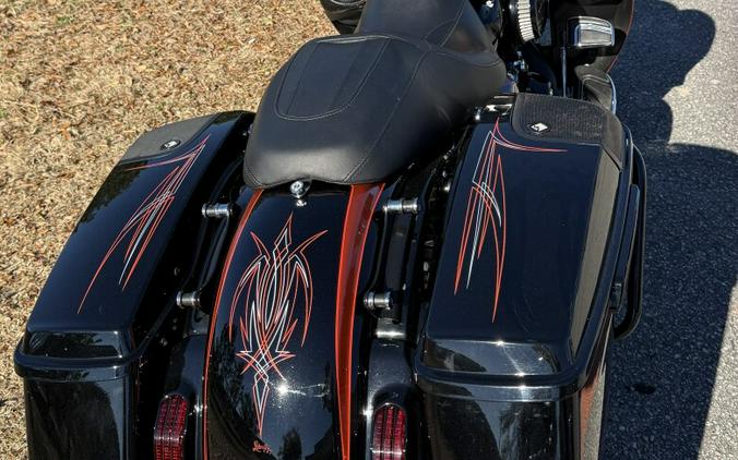 2017 Harley-Davidson® FLHXSE CVO™ Street Glide®