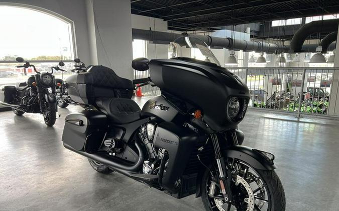 2025 Indian Motorcycle® Roadmaster® Dark Horse® w/Powerband Audio Black Smoke