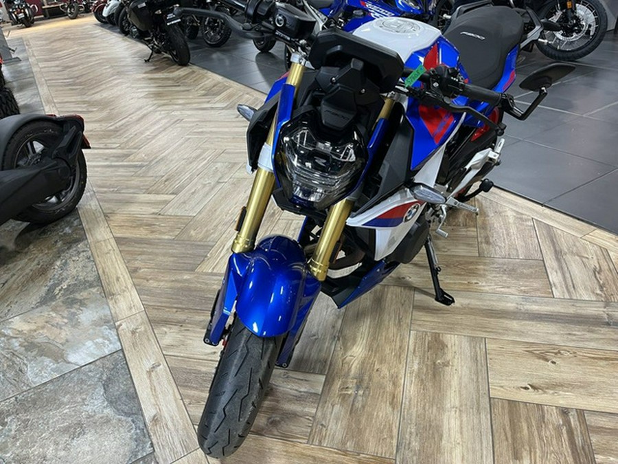 2025 BMW F 900 R Sport