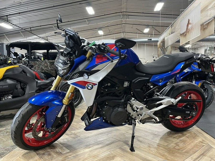 2025 BMW F 900 R Sport