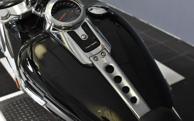 2022 Harley-Davidson Fat Bob 114 Vivid Black FLFBS