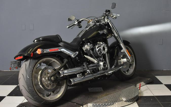 2022 Harley-Davidson Fat Bob 114 Vivid Black FLFBS