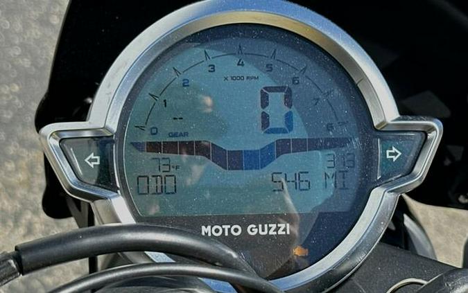 2022 Moto Guzzi V7 Stone E5