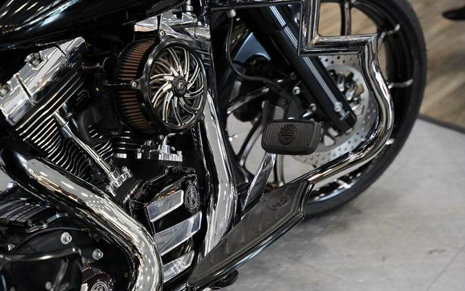 2015 Harley-Davidson® FLHR - Road King®