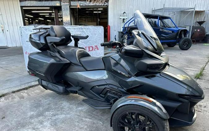 2020 Can-Am® Spyder® RT Limited Chrome