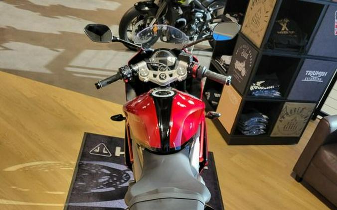 2025 Triumph Daytona 660 Carnival Red/Sapphire Black