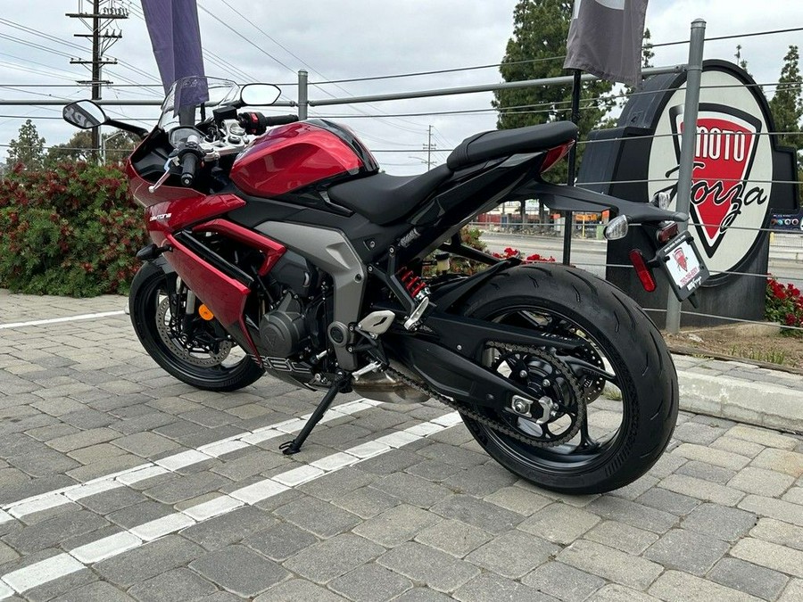 2025 Triumph Daytona 660 Carnival Red/Sapphire Black