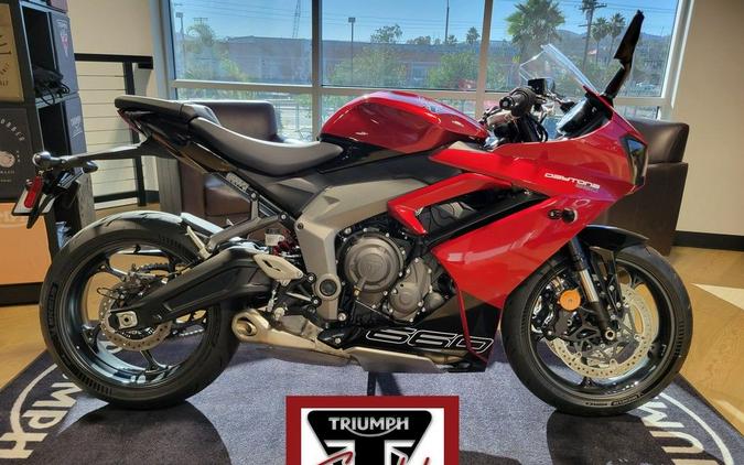 2025 Triumph Daytona 660 Carnival Red/Sapphire Black