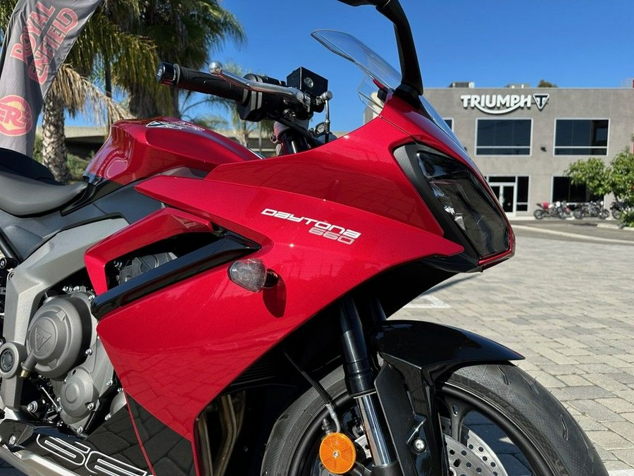 2025 Triumph Daytona 660 Carnival Red/Sapphire Black