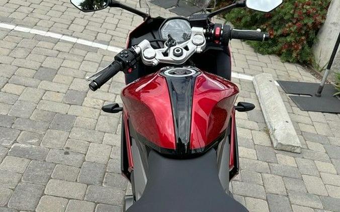 2025 Triumph Daytona 660 Carnival Red/Sapphire Black