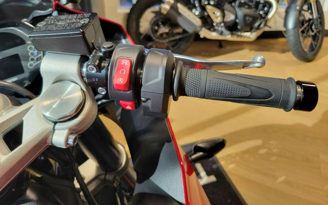 2025 Triumph Daytona 660 Carnival Red/Sapphire Black