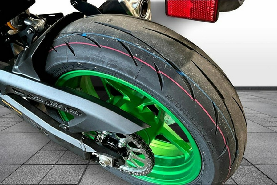 2025 Kawasaki Z900 SE ABS