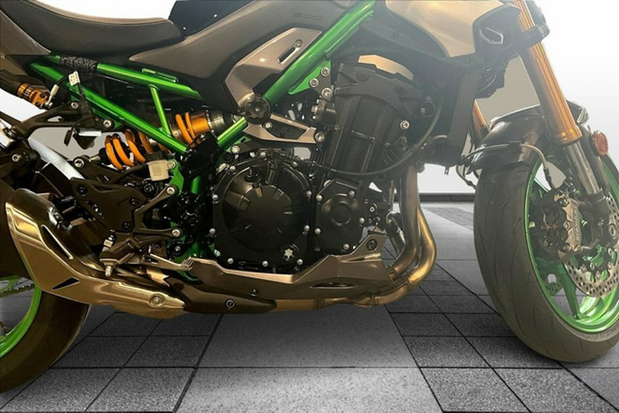 2025 Kawasaki Z900 SE ABS