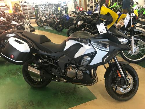 2019 Kawasaki Versys 1000 SE LT+ Review (19 Fast Facts)