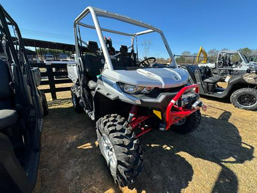 2024 Can-Am Defender X MR HD10