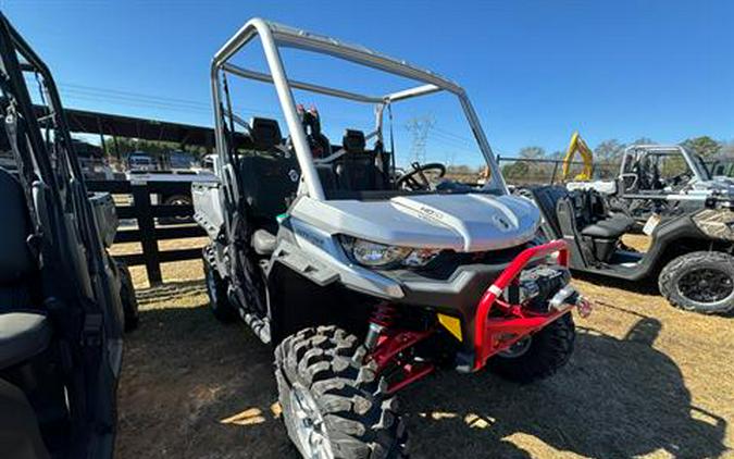 2024 Can-Am Defender X MR HD10