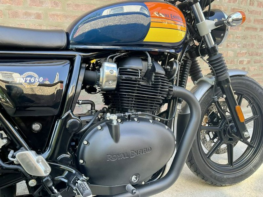 2024 Royal Enfield Twins INT650