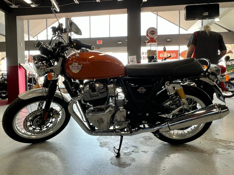 2022 Royal Enfield INT650