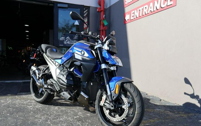 2026 BMW R 1300 R Exclusive